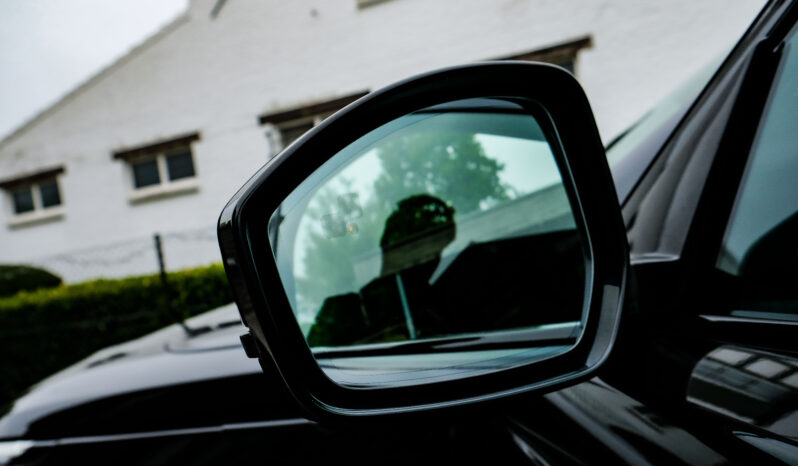
								Range Rover Velar R-Dynamic S 241ch 1propriétaire Historique full									