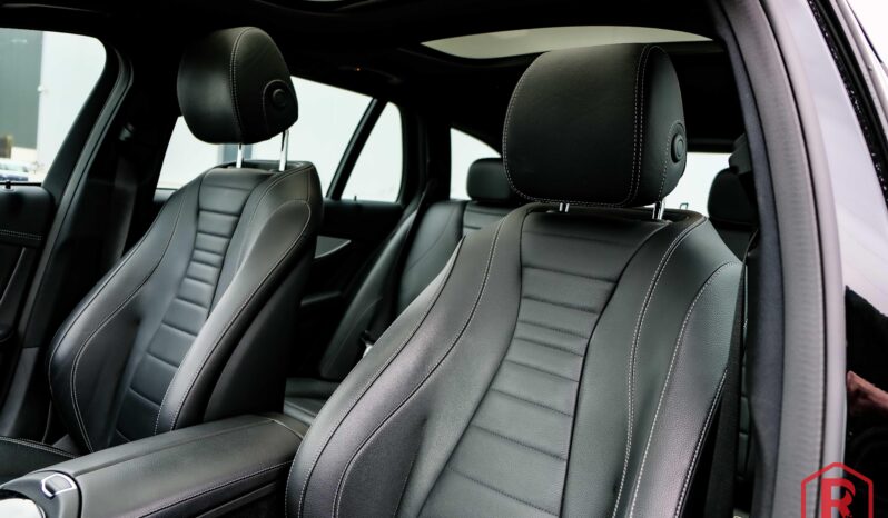 
								Mercedes E 300 de Break AMG Pano BTWwagen full									