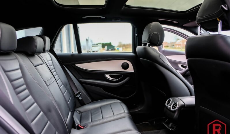 
								Mercedes E 300 de Break AMG Pano BTWwagen full									