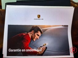 
										Porsche 911 Carrera 4 Cabriolet Sport Chrono PASM 992 full									
