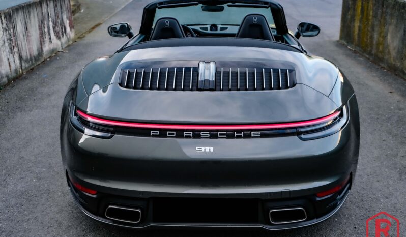 
								Porsche 911 Carrera 4 Cabriolet Sport Chrono PASM 992 full									