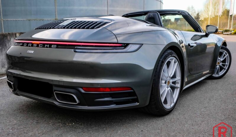 
								Porsche 911 Carrera 4 Cabriolet Sport Chrono PASM 992 full									