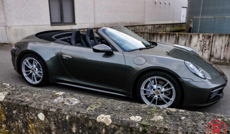 
								Porsche 911 Carrera 4 Cabriolet Sport Chrono PASM 992 full									