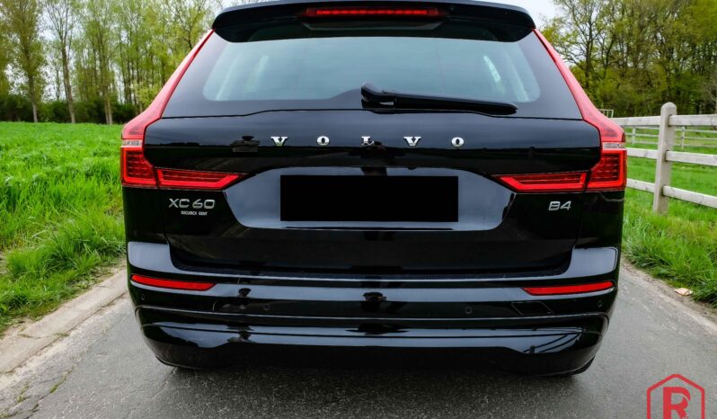 
								Volvo XC60 B4 HarmanKardon 360°Camera full									