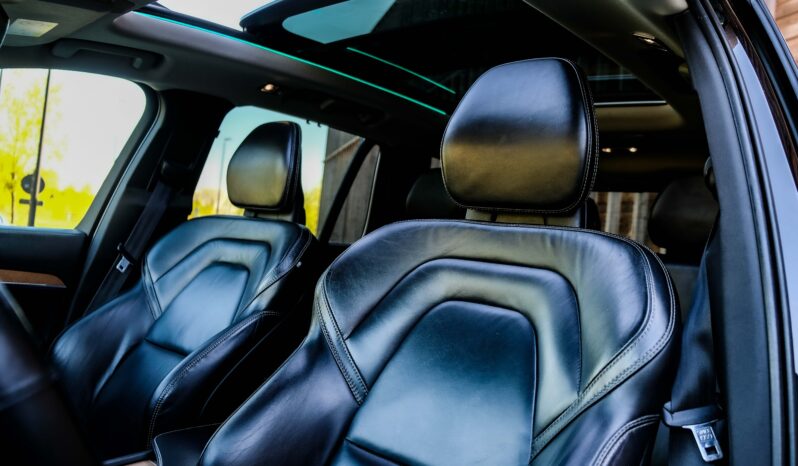 
								Volvo XC90 T8 Hybride 7 plaatsen Inscription Pano B&W full									