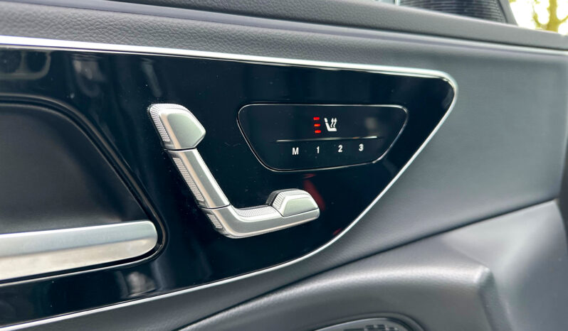 
								Mercedes E 300 e Estate Luxury Line ACC 360°Camera Trekhaak Garantie full									