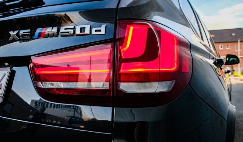
								BMW X5 M50d 381pk Bang&Olufsen ACC Head-up full									