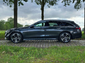 Mercedes E 300 e Estate Luxury Line ACC 360°Camera Trekhaak Garantie