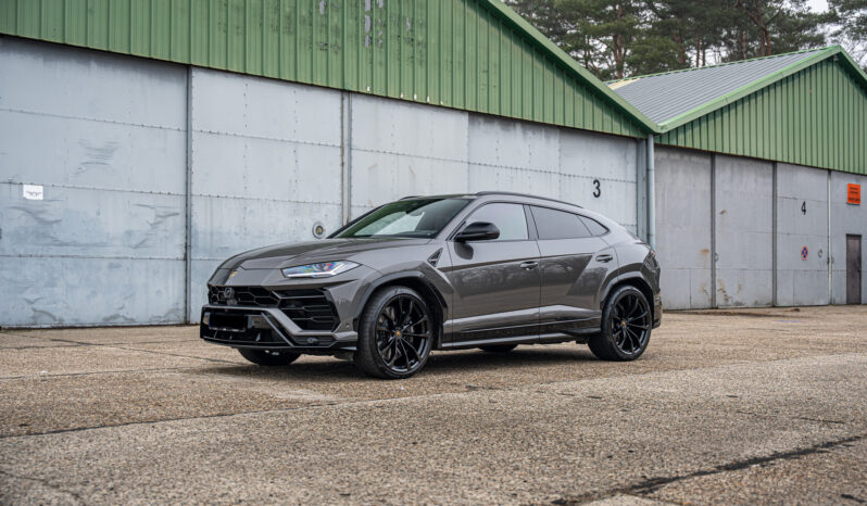 
								Lamborghini Urus 4.0 V8 B&0 Massage Pano Grigio Keres full									
