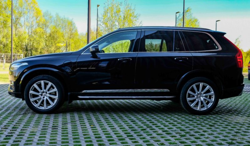
								Volvo XC90 T8 Hybride 7 plaatsen Inscription Pano B&W full									