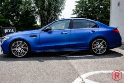 
										Mercedes C 63 AMG S E-Performance 4MATIC+ Pano Burmester full									