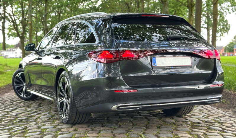 
								Mercedes E 300 e Estate Luxury Line ACC 360°Camera Trekhaak Garantie full									