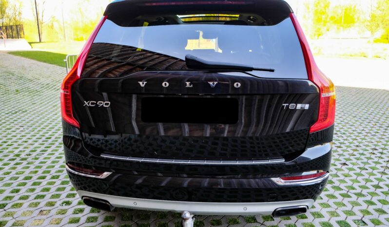 
								Volvo XC90 T8 Hybride 7 plaatsen Inscription Pano B&W full									