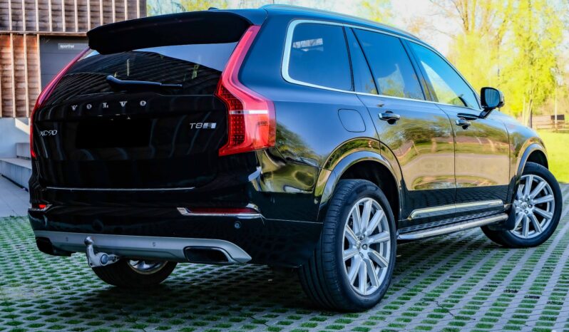 
								Volvo XC90 T8 Hybride 7 plaatsen Inscription Pano B&W full									