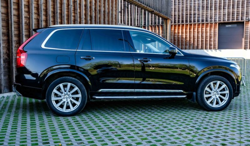 
								Volvo XC90 T8 Hybride 7 plaatsen Inscription Pano B&W full									