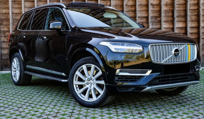 
								Volvo XC90 T8 Hybride 7 plaatsen Inscription Pano B&W full									