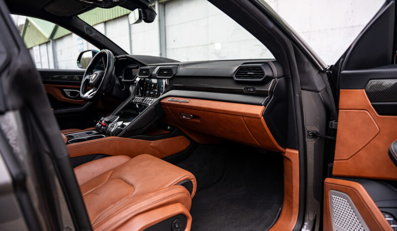 
								Lamborghini Urus 4.0 V8 B&0 Massage Pano Grigio Keres full									