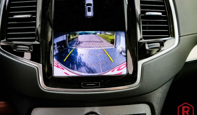 
								Volvo XC90 B5 AWD 7plaatsen Pano HarmanKardon full									