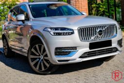 
										Volvo XC90 B5 AWD 7plaatsen Pano HarmanKardon full									