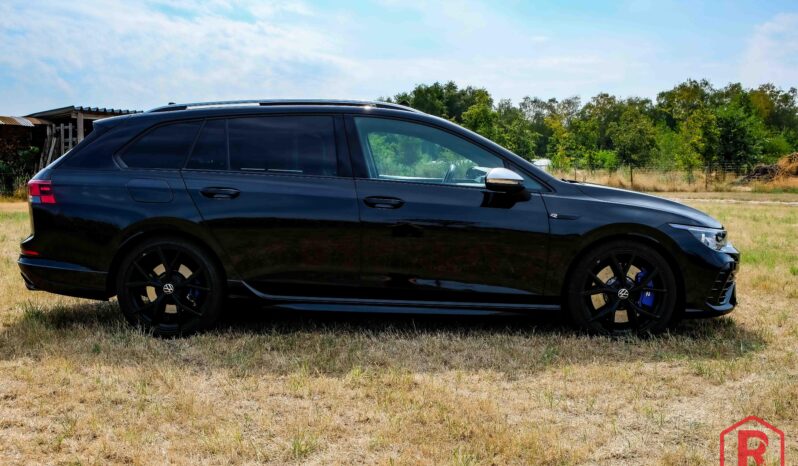 
								Volkswagen Golf R Variant 2.0 320pk Pano IQ Drive Matrix full									