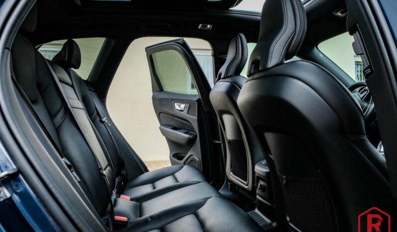 
								Volvo XC60 T8 AWD PHEV Pano full									