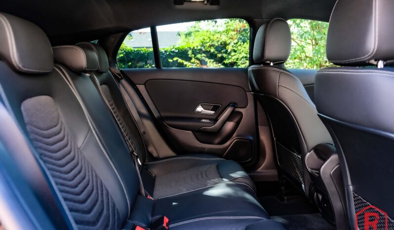 
								Mercedes CLA 180 Luxury Line Garantie full									
