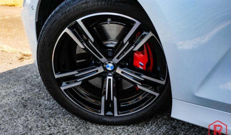 
								BMW 318i Touring M Sport Pro Pano HarmanKardon ACC full									