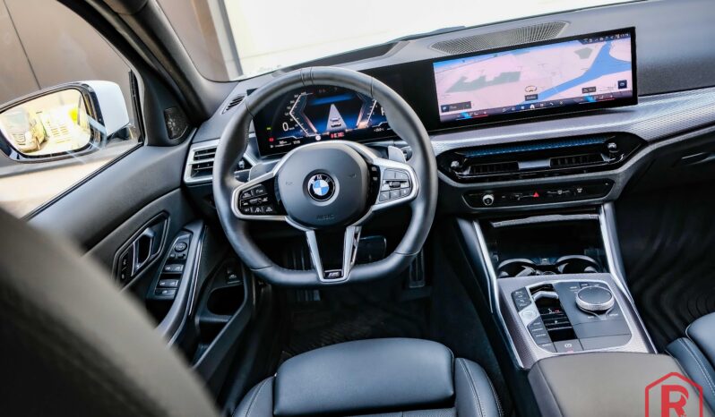 
								BMW 318i Touring M Sport Pro Pano HarmanKardon ACC full									