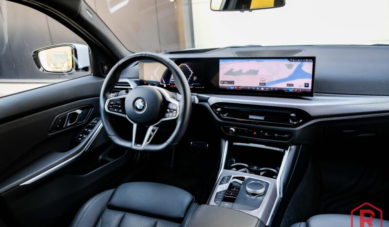 
								BMW 318i Touring M Sport Pro Pano HarmanKardon ACC full									