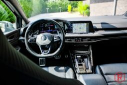 
										Volkswagen Golf R Variant 2.0 320pk Pano IQ Drive Matrix full									