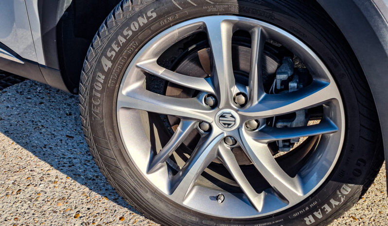 
								MG EHS Plug-in Hybrid 1.5 258pk Luxury OpenDak PHEV full									