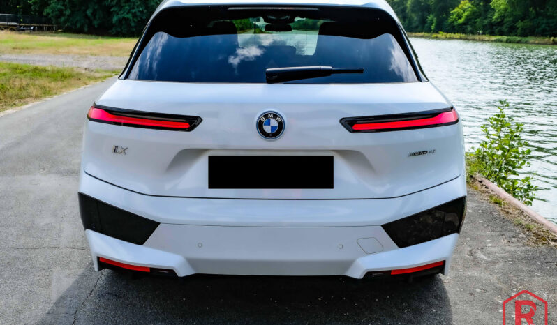 
								BMW iX 40 Sport Laser SkyLounge HarmanKardon SoftClose full									