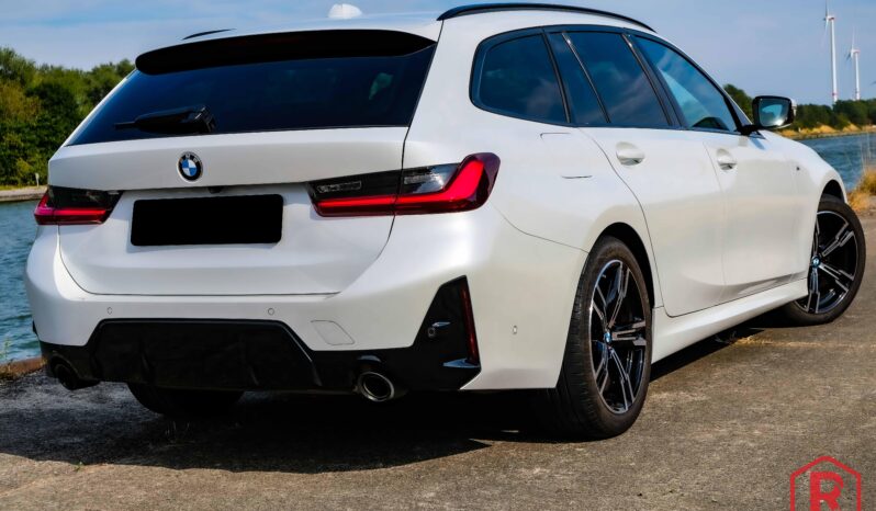 
								BMW 318i Touring M Sport Pro Pano HarmanKardon ACC full									