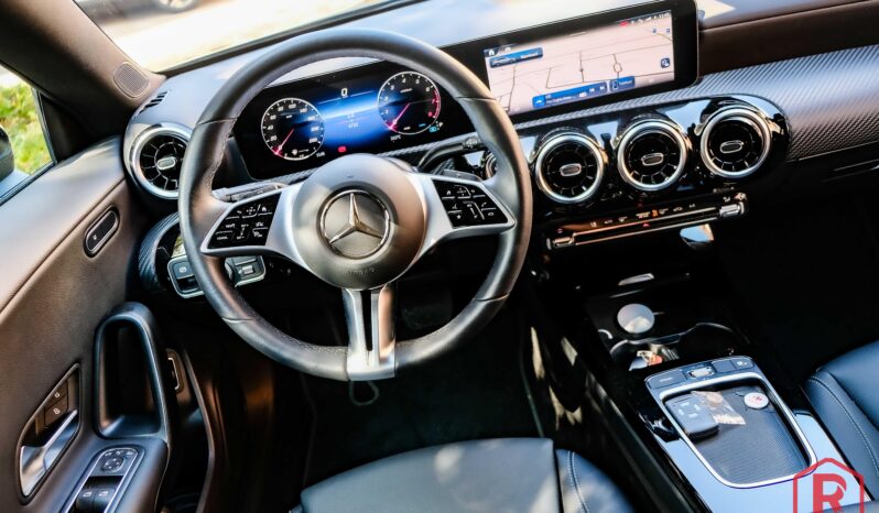 
								Mercedes CLA 180 Luxury Line Garantie full									