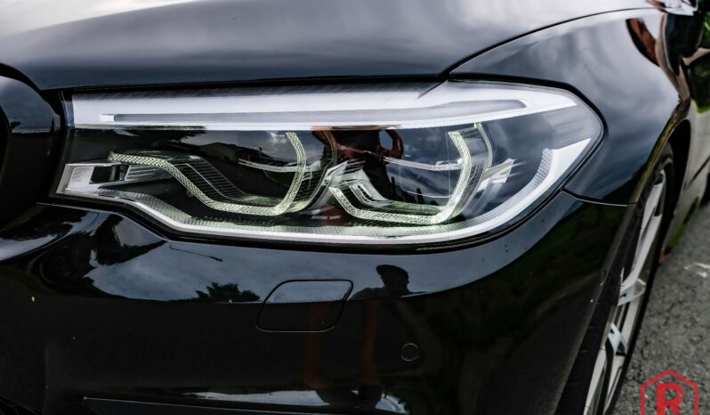 
								BMW 540i Touring Pano HarmanKardon ACC full									