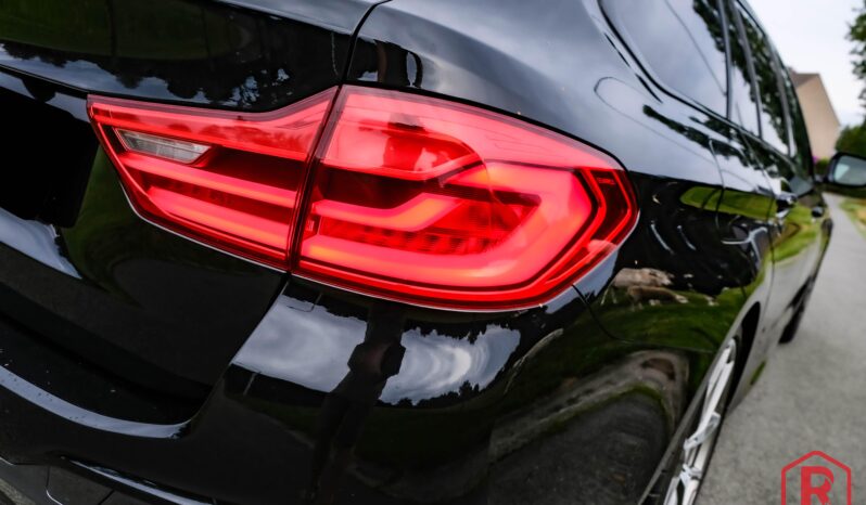 
								BMW 540i Touring Pano HarmanKardon ACC full									