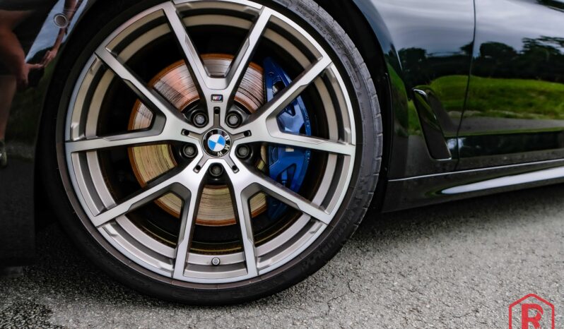 
								BMW 540i Touring Pano HarmanKardon ACC full									