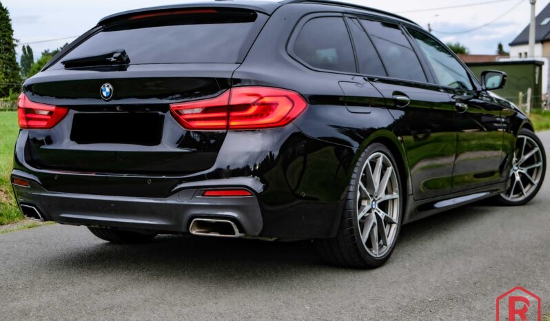 
								BMW 540i Touring Pano HarmanKardon ACC full									