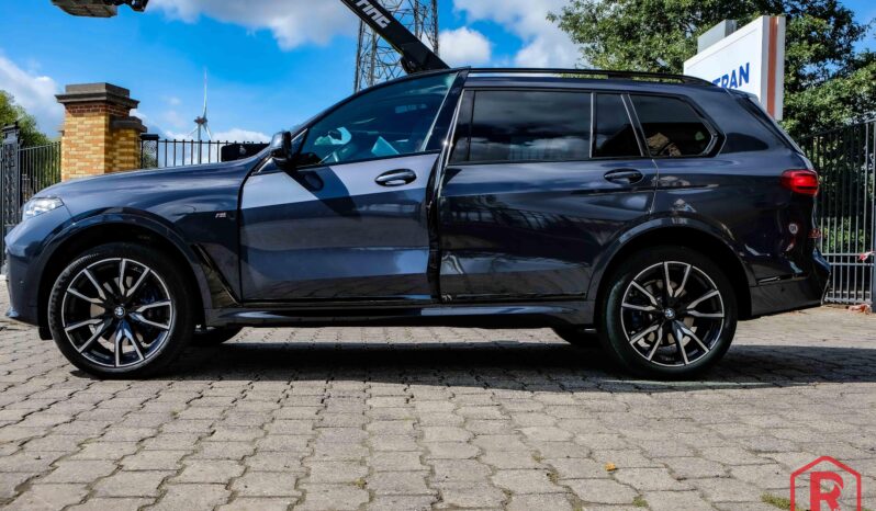 
								BMW X7 40i M Sport 7PL Pano HarmanKardon Laser Individual full									