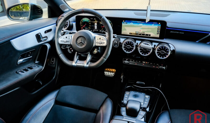 
								Mercedes-AMG CLA 45 S  Shooting Brake 4MATIC+ Pano Burmester full									