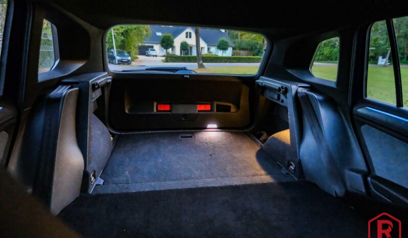 
								Volkswagen Tiguan R 320pk Lichte vracht HarmanKardon full									