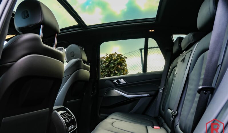 
								BMW X5 30d xDrive M Sport Pano ACC BTWwagen full									