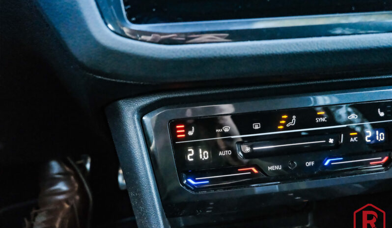 
								Volkswagen Tiguan R 320pk Lichte vracht HarmanKardon full									