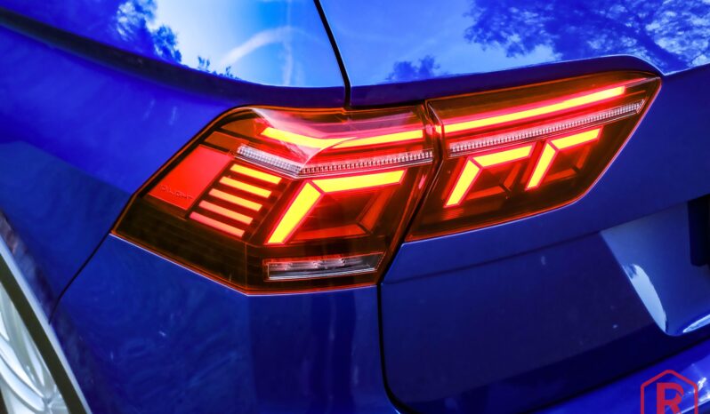 
								Volkswagen Tiguan R 320pk Lichte vracht HarmanKardon full									