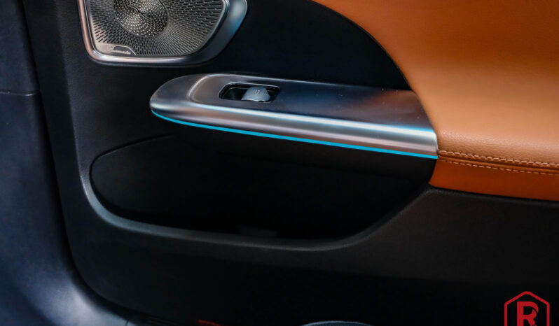 
								Mercedes C 220 d AMG Pano Burmester Digitallight full									