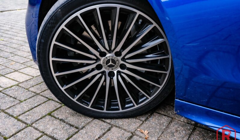
								Mercedes C 220 d AMG Pano Burmester Digitallight full									
