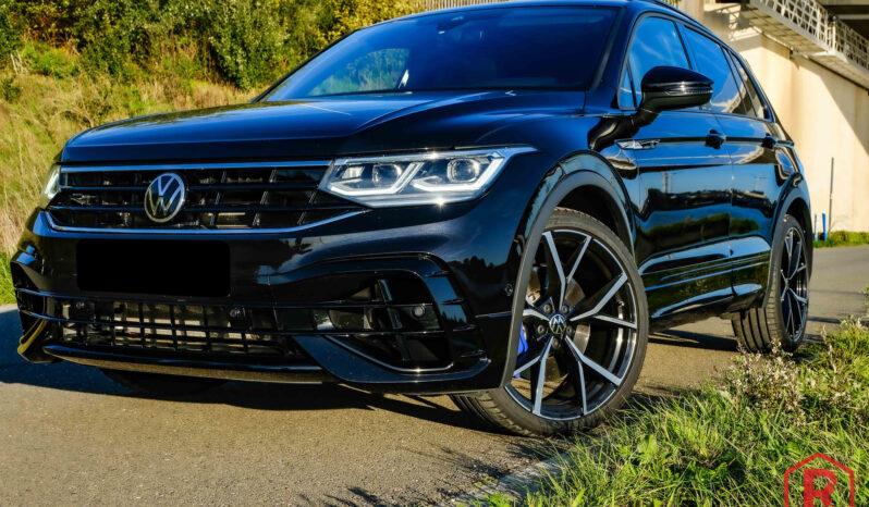 
								Volkswagen Tiguan R 320pk Pano IQ.Light 4Motion DSG full									