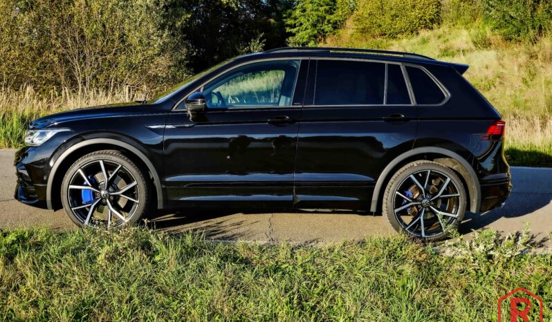 
								Volkswagen Tiguan R 320pk Pano IQ.Light 4Motion DSG full									