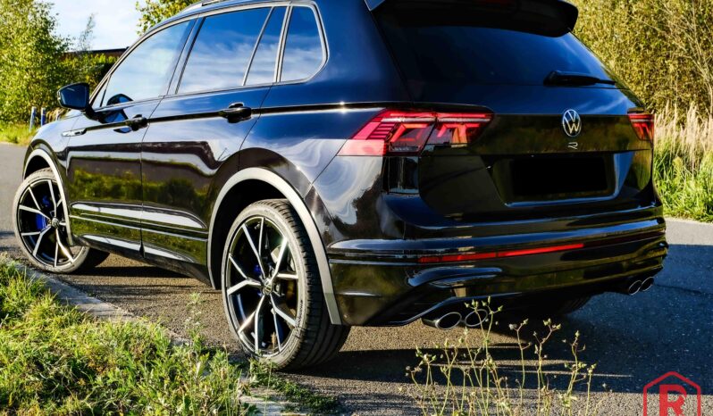 
								Volkswagen Tiguan R 320pk Pano IQ.Light 4Motion DSG full									