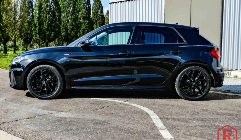 
								Audi A1 Sportback S line 1.0 30 TFSI Automaat Facelift full									